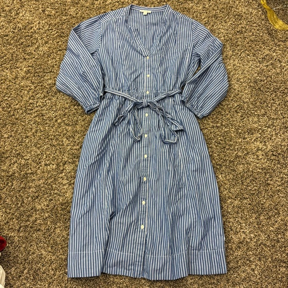 free Assembly Dresses & Skirts - Women’s Free assembly long sleeve dress. Size xl